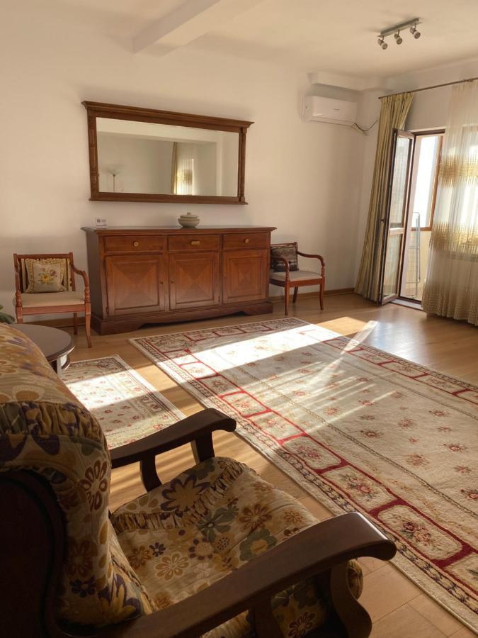 Peninsula Apartment, Constanta Ngoại thất bức ảnh